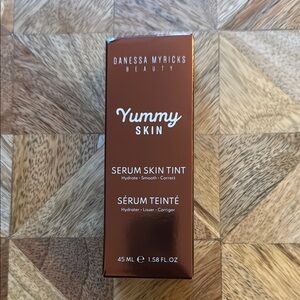 Danessa Myricks Beauty Yummy Skin Serum Skin Tint - Bronze